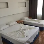 Motel Karakas *